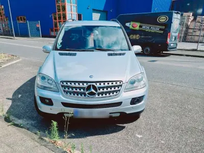 Brugt Mercedes ML320 224 HK (164 kW) 2007 Sølv SUV