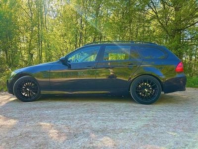 Usata BMW 320 Sport Line 150 CV (110 kW) 2005 Nero Station wagon