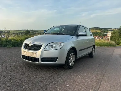 Gebraucht Skoda Fabia 86 PS (63 kW) 2009 Silber Kleinwagen