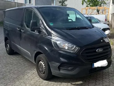 Second-hand Ford Transit Custom 107 CP (78 kW) 2020 Negru Van