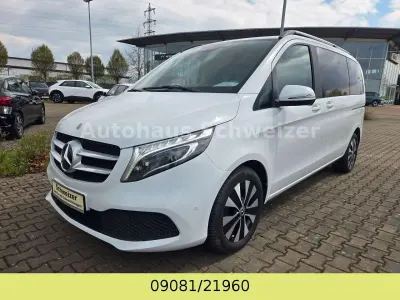 Gebraucht Mercedes V250 190 PS (139 kW) 2021 Weiß Van / Kleinbus