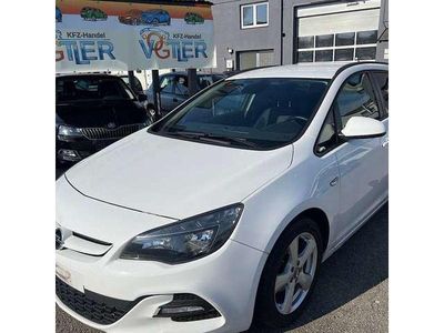 Gebraucht Opel Astra Selection 140 PS (102 kW) 2015 Schneeweiss/summitwhite/arctic Kombi