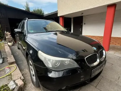 Gebraucht BMW 523 177 PS (130 kW) 2005 Schwarz Kombi