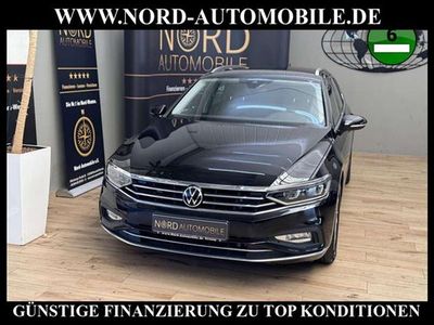 Deep black perleffek (metallic) Gebraucht 2022 VW Passat Elegance Kombi | 23.990 € (Guter Preis)