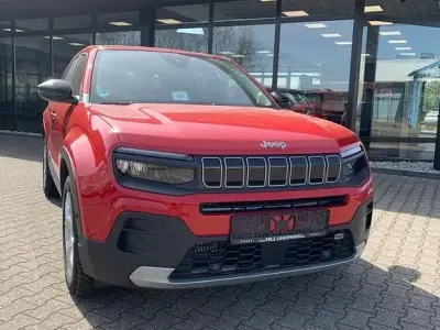 Gebraucht Jeep Avenger Altitude 101 PS (74 kW) 2024 Rot SUV