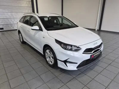 Gebraucht Kia Ceed Vision 136 PS (100 kW) 2023 Weiß Kleinwagen