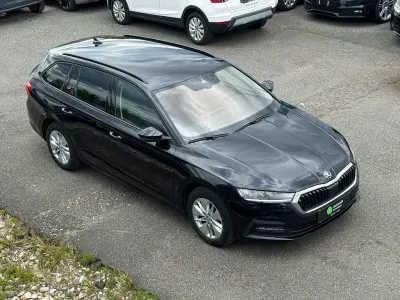 Gebraucht Skoda Octavia Ambition 150 PS (110 kW) 2023 Blackmagicperleffekt Kombi