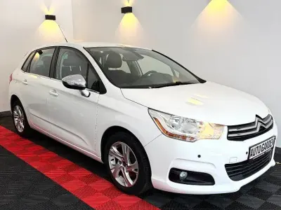 Gebraucht Citroën C4 SELECTION 114 PS (83 kW) 2014 Weiß Limousine