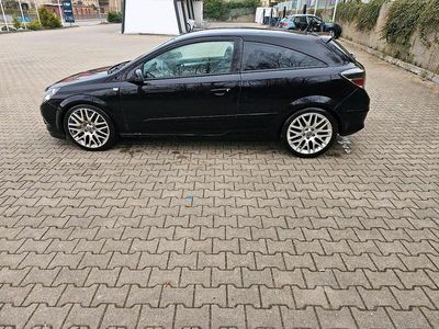 Opel Astra GTC