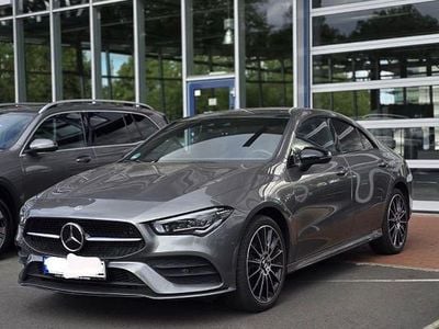 Grau Gebraucht 2022 Mercedes CLA250e AMG line Limousine | 33.499 € (Fairer Preis)