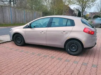 Brugt Fiat Bravo 120 HK (88 kW) 2011 Brun Hatchback