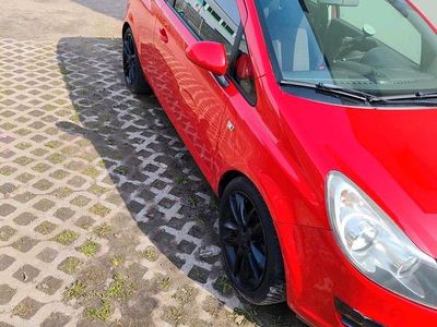 Gebraucht Opel Corsa 63 PS (46 kW) 2009 Rot Kleinwagen