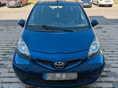 Gebraucht Toyota Aygo 68 PS (50 kW) 2007 Blau Kleinwagen