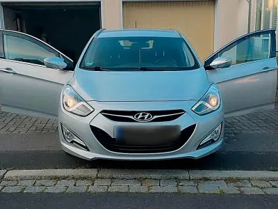 Gebraucht Hyundai i40 136 PS (100 kW) 2012 Silber Kombi