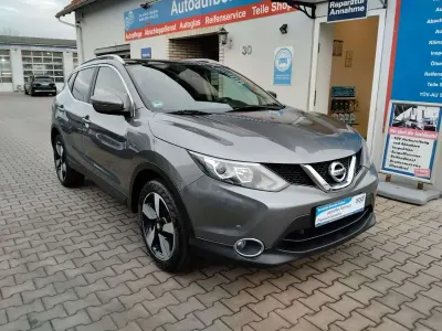Gebraucht Nissan Qashqai Acenta 116 PS (85 kW) 2017 Grau SUV