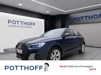 Gebraucht Audi A1 Ambiente 150 PS (110 kW) 2025 Navarrablau metallic SUV
