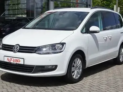 Gebraucht VW Sharan Comfortline 150 PS (110 kW) 2021 Pure white Van / Kleinbus