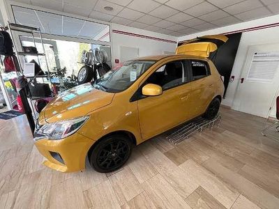 Neu Mitsubishi Space Star Select+ 71 PS (52 kW) 2025 Gelb Kleinwagen