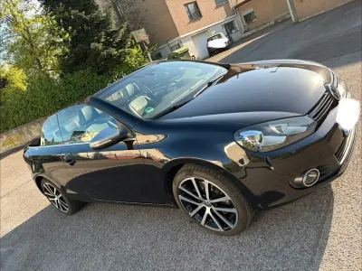 Gebraucht VW Golf Cabriolet Karmann 150 PS (110 kW) 2015 Schwarz Cabrio