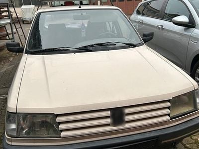 Gebraucht Peugeot 309 75 PS (55 kW) 1989 Beige Kleinwagen
