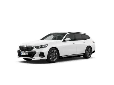 Gebraucht BMW i5 M Sport 289 kW (394 PS) 2025 Weiss Kombi