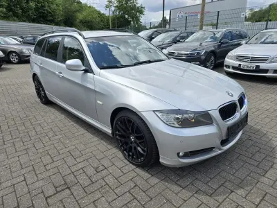 Używany BMW 320 Sport Line 170 KM (125 kW) 2009 Srebrny Kombi