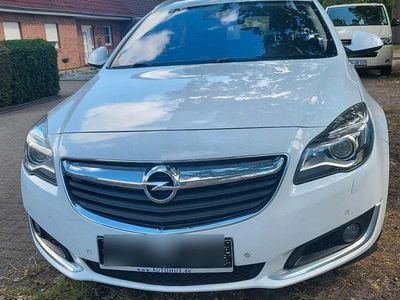 Gebraucht Opel Insignia Business 140 PS (102 kW) 2015 Weiß Kombi