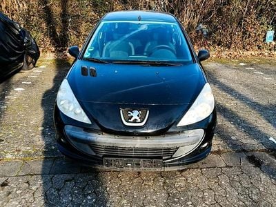 Schwarz Gebraucht 2011 Peugeot 206+ Kleinwagen | 2.500 € (Guter Preis)