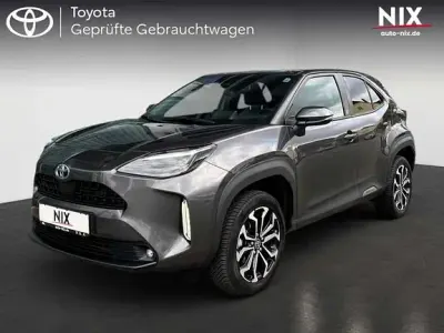 Gebraucht Toyota Yaris Connect Style 116 PS (85 kW) 2023 Marlingrau metallic Kleinwagen