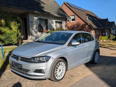Gebraucht VW Polo Comfortline 95 PS (69 kW) 2018 Silber Kleinwagen
