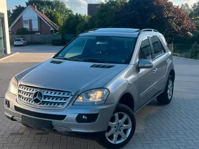 Gebraucht Mercedes ML320 224 PS (164 kW) 2006 Grau SUV