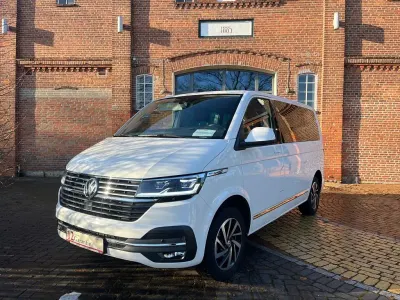 Second-hand VW T6.1 Generation Six 150 CP (110 kW) 2021 Alb Van