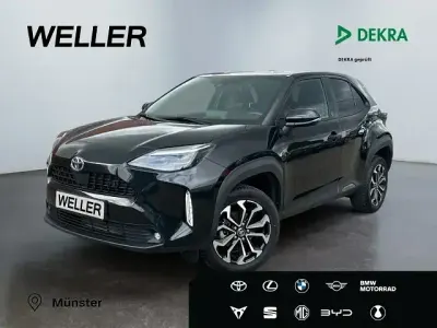 Gebraucht Toyota Yaris Connect Style 116 PS (85 kW) 2024 Mysticschwarz mica Kleinwagen