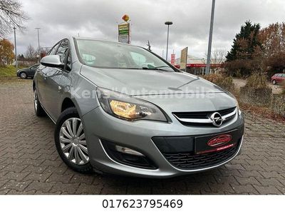Gebraucht Opel Astra Edition 116 PS (85 kW) 2014 Grau Limousine
