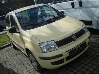 Usado Fiat Panda 69 HP (50 kW) 2012 Bege Citadino