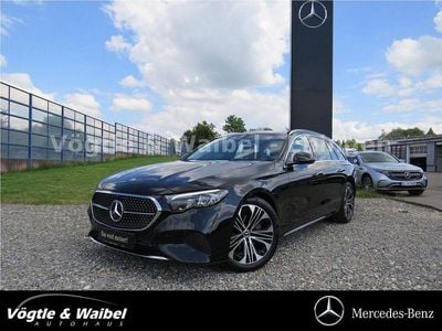 Schwarz Gebraucht 2023 Mercedes E220 Advanced Kombi | 46.470 € (Fairer Preis)
