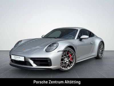 Porsche 911 Carrera 4 GTS