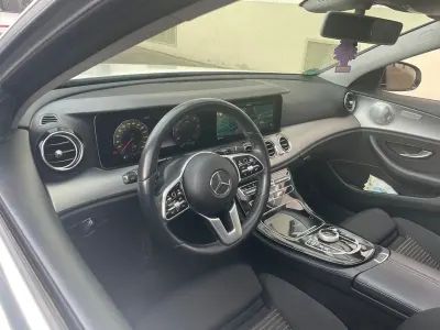 Gebraucht Mercedes E220 194 PS (142 kW) 2019 Weiß Limousine
