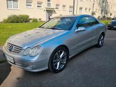 Używany Mercedes CLK240 Elegance 170 KM (125 kW) 2002 Szary