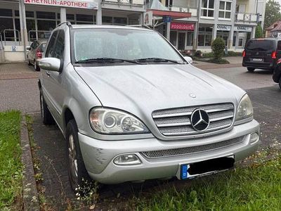 Mercedes ML270