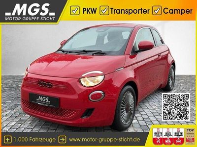 Gebraucht Fiat 500e Red 86 kW (118 PS) 2023 Colore esterno (red vr111/a) Limousine