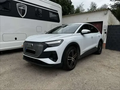 Gebraucht Audi Q4 e-tron Basis 125 kW (170 PS) 2022 Weiß SUV