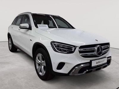 Gebraucht Mercedes GLC300e 211 PS (155 kW) 2021 Polarweiß SUV