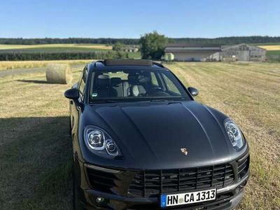 Porsche Macan S