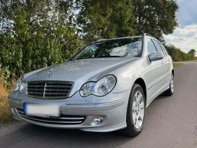 Gebraucht Mercedes C220 Elegance 150 PS (110 kW) 2006 Silber Kombi