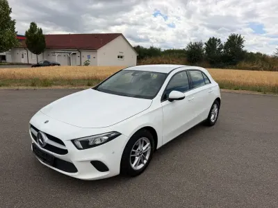 Gebraucht Mercedes A180 116 PS (85 kW) 2018 Weiß Limousine