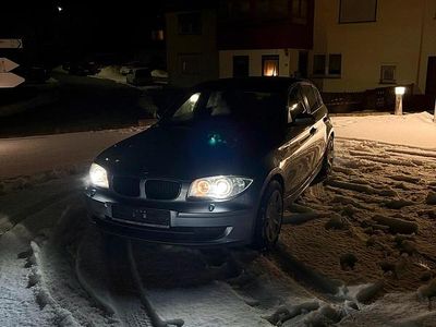 Gebraucht BMW 116 122 PS (89 kW) 2009 Grau Kleinwagen