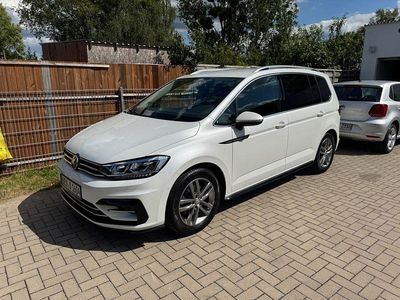 Weiß Gebraucht 2016 VW Touran Highline Van / Kleinbus | 18.990 € (Guter Preis)