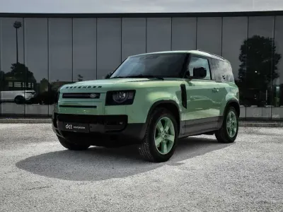 Gebraucht Land Rover Defender 400 PS (294 kW) 2023 Grün SUV