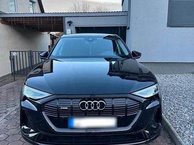 Usata Audi e-tron 220 kW (300 CV) 2022 Nero SUV